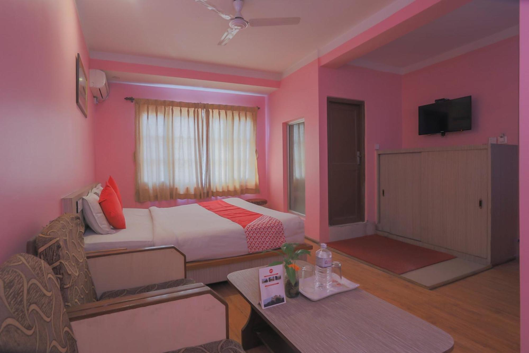 Oyo 789 Hotel Shivam Plaza 카트만두 외부 사진