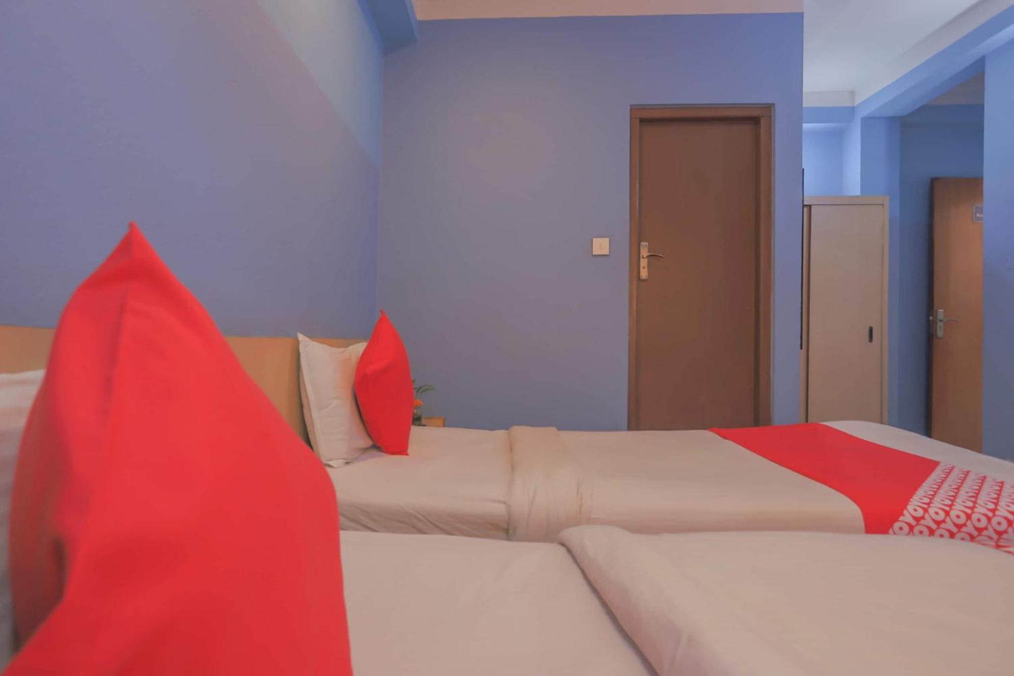 Oyo 789 Hotel Shivam Plaza 카트만두 외부 사진